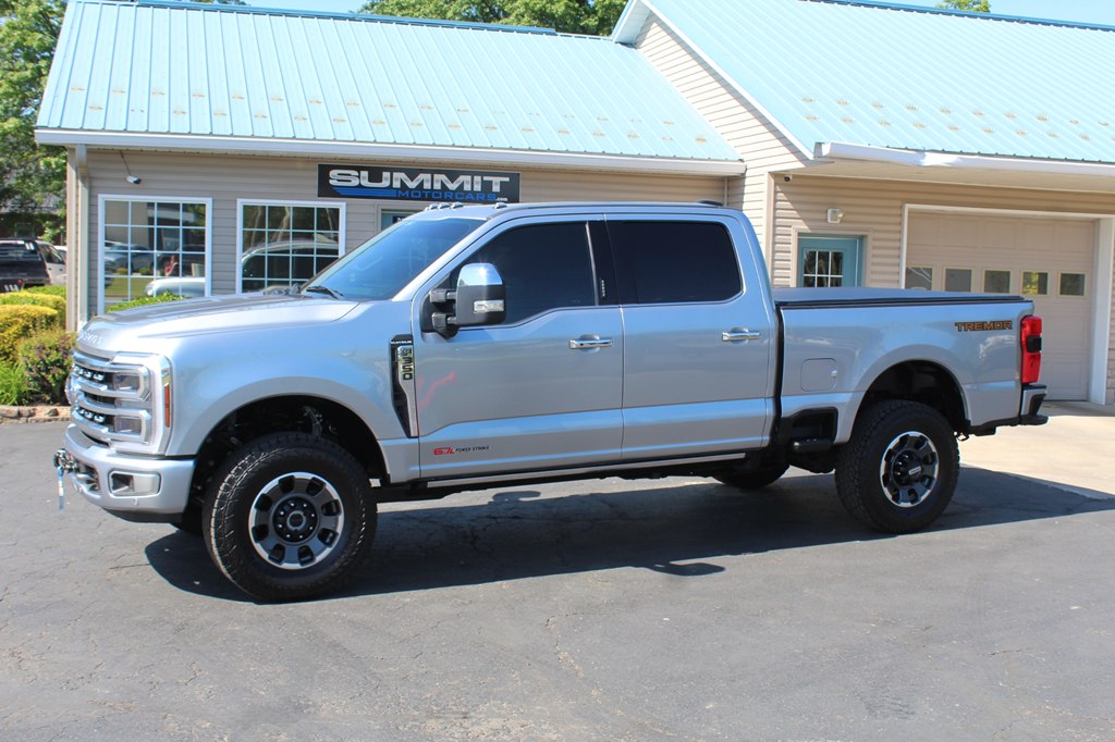 2024 Ford F-350 Platinum 4x4 Crew Cab 6-3/4' Box SRW's photo