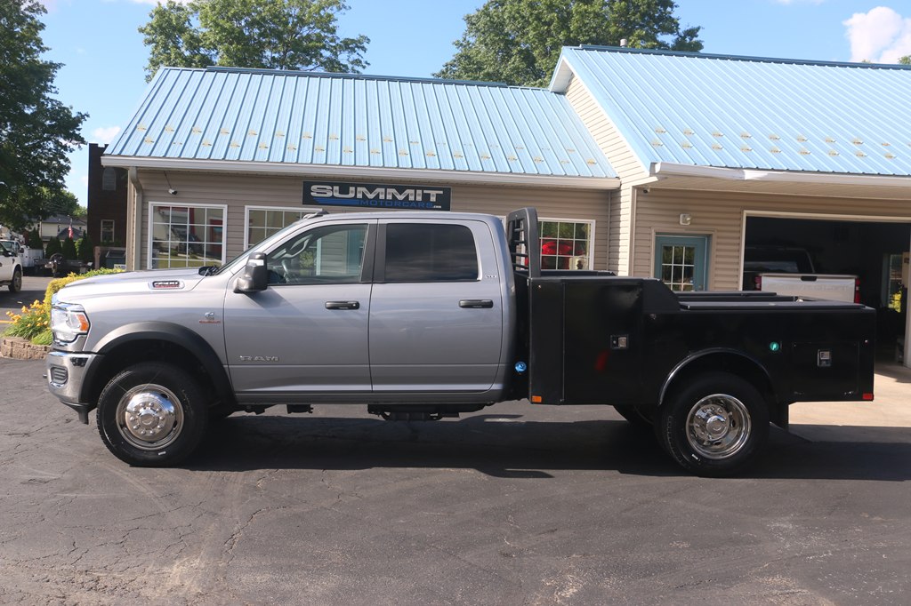 2023 RAM 4500 SERV BODY 4x4 SLT DIESEL SERVICE BODY - Image 2