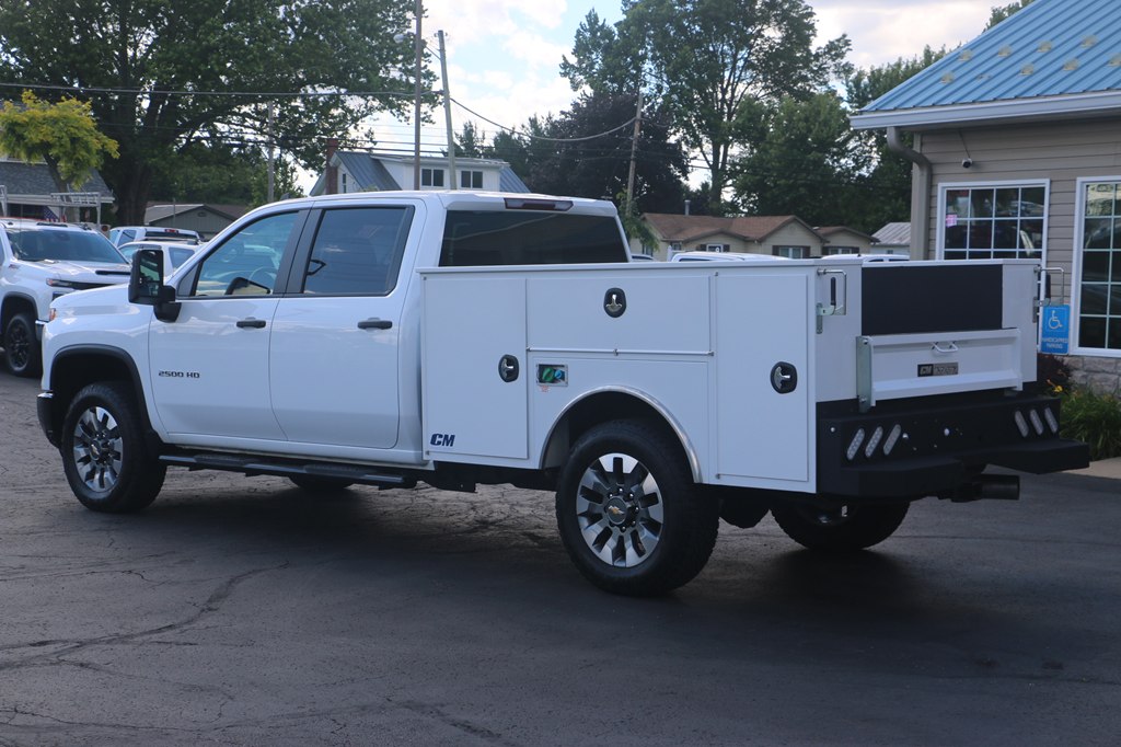 2025 Chevrolet 2500 SERV BODY 4x4 CUSTOM SERVICE BODY DIESEL - Image 3