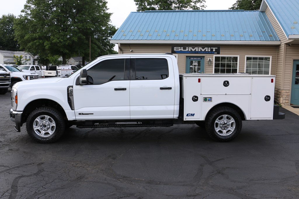 2025 Ford F250 SERV BODY 4x4 XLT DIESEL SERVICE BODY - Image 2