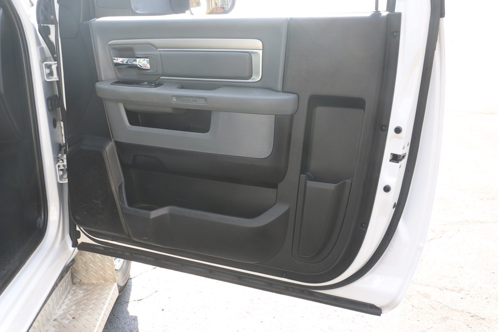 2018 RAM Ram 3500 Chassis Cab Tradesman - Photo 27