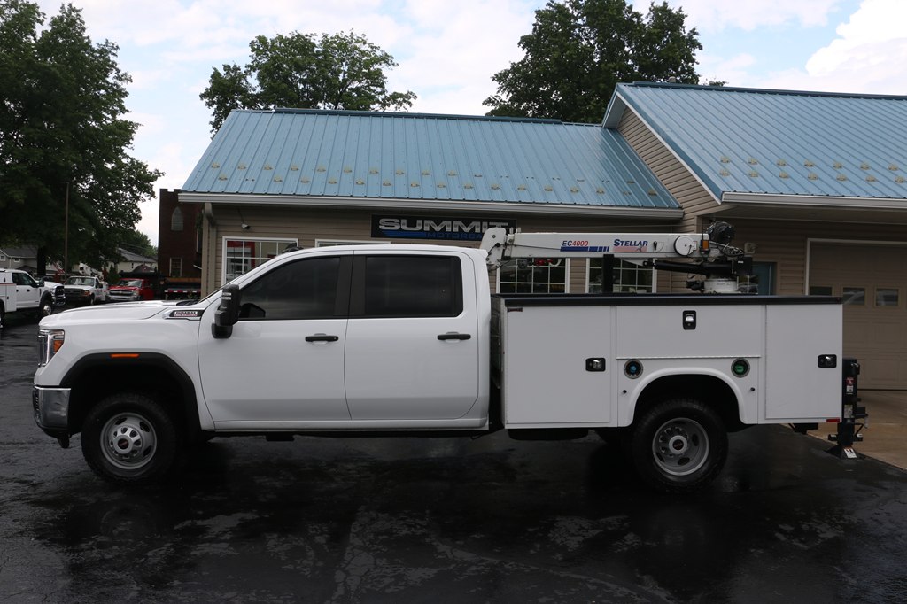 Photo 2 of 2023 GMC 3500 SERV BODY 4x4 PRO DIESEL SER BOD w/CRANE