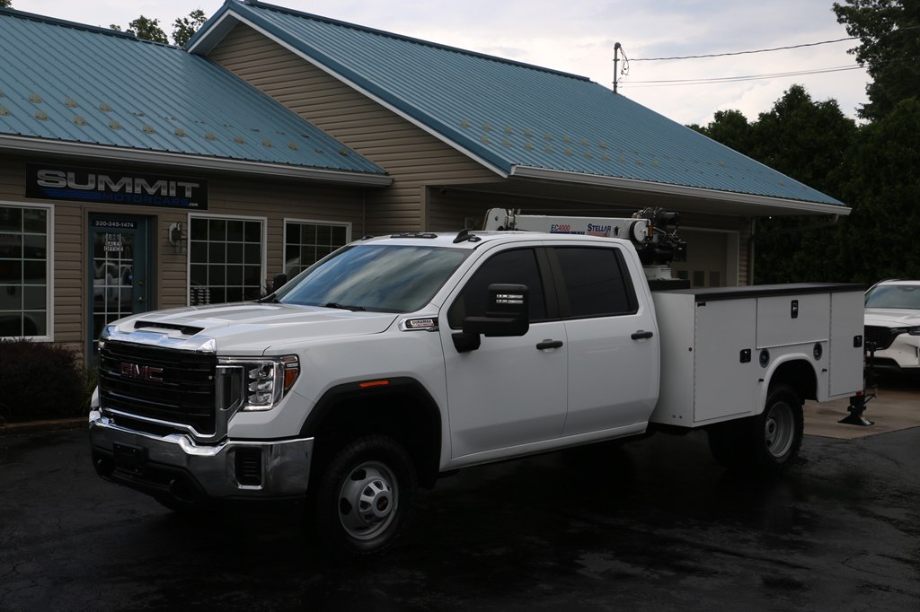 2023 GMC 3500 SERV BODY 4x4 PRO DIESEL SER BOD w/CRANE - Main Image