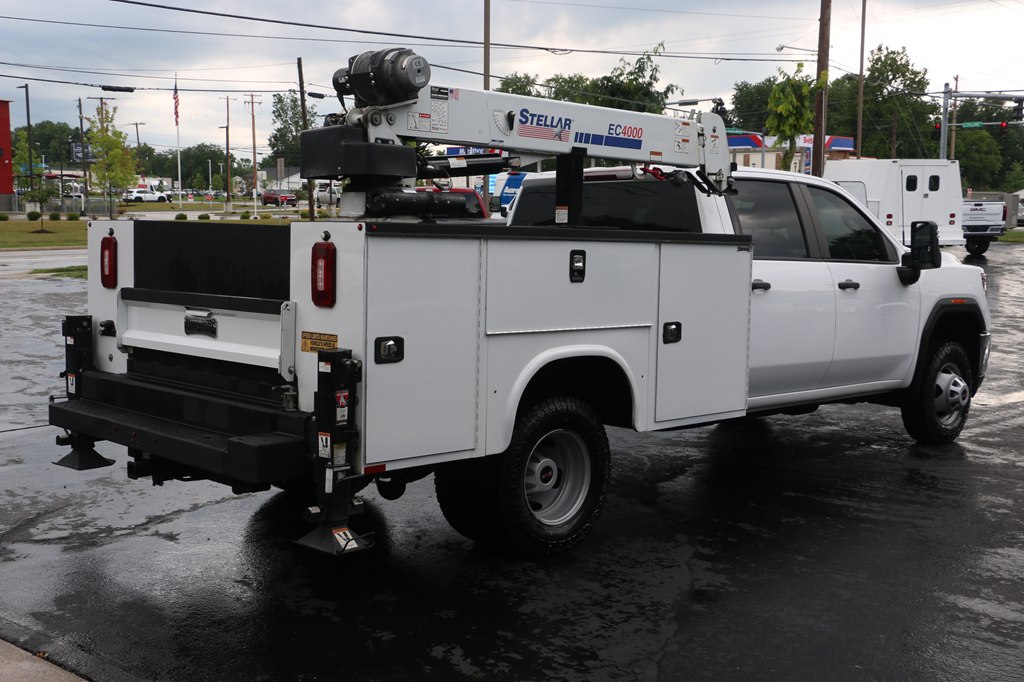 Photo 5 of 2023 GMC 3500 SERV BODY 4x4 PRO DIESEL SER BOD w/CRANE