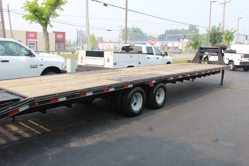 2023 MAX BUILT 102X40 W 20K GN DOWP WTM 40' GOOSENECK TRLR - Image 4