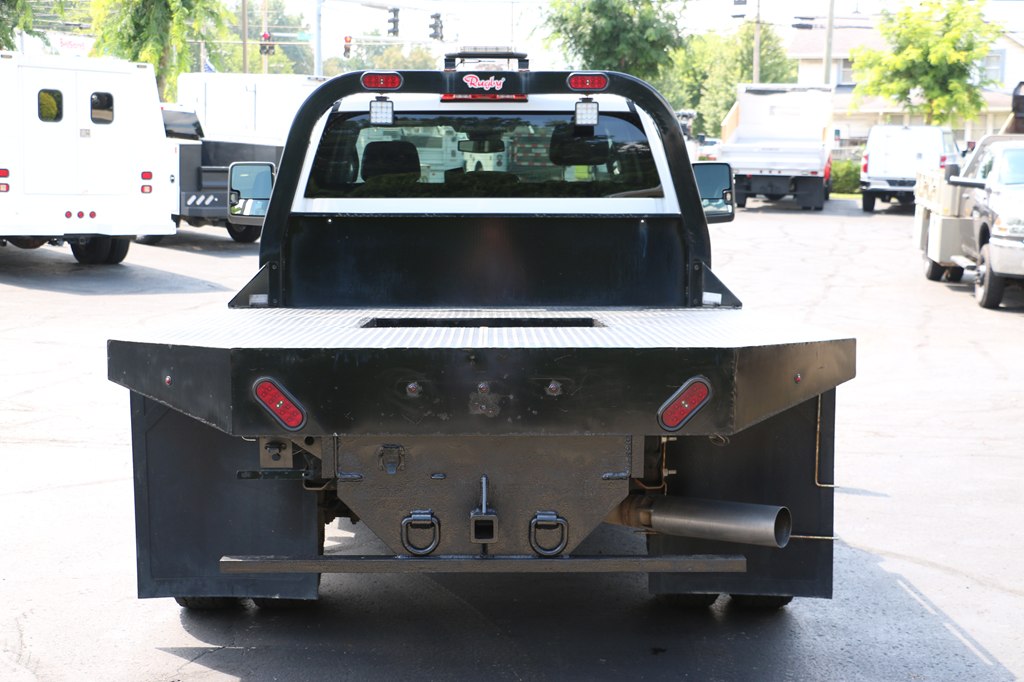 2024 Chevrolet 3500 FLAT BED 4x4 DRW DIESEL FLAT BED - Image 4