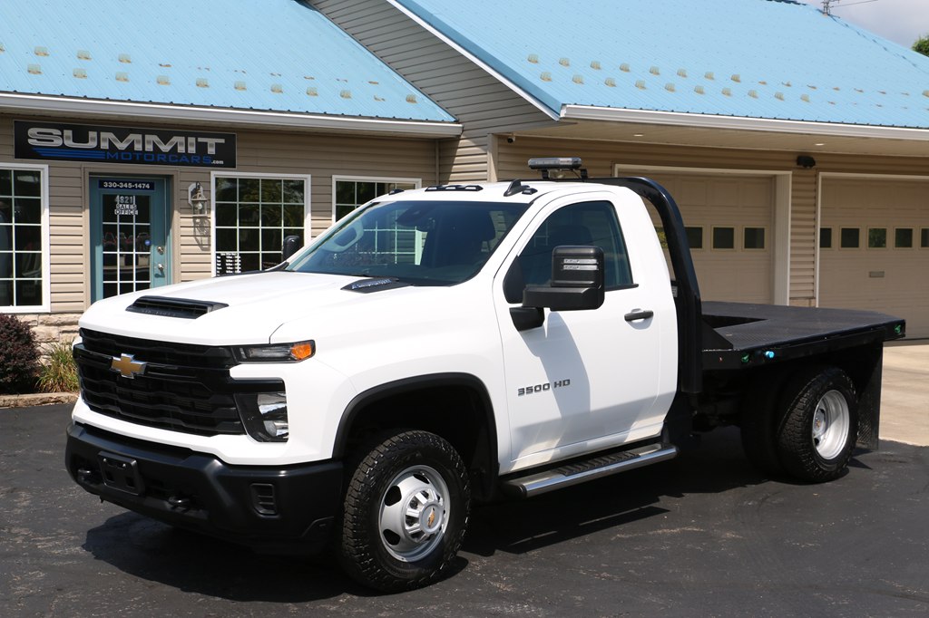 2024 Chevrolet 3500 FLAT BED 4x4 DRW DIESEL FLAT BED - Main Image