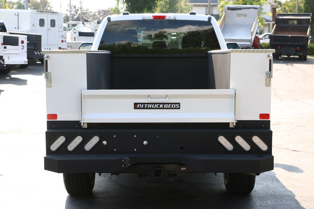 2023 Ford F250 SERV BODY 4x4 XLT 7.3L SERVICE BODY - Image 4