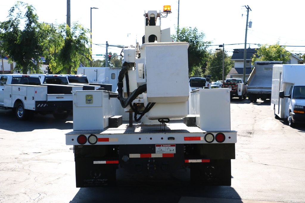 2016 RAM 5500 BUCKET TRK 4x4 DIESEL BUCKET TRUCK - Image 4