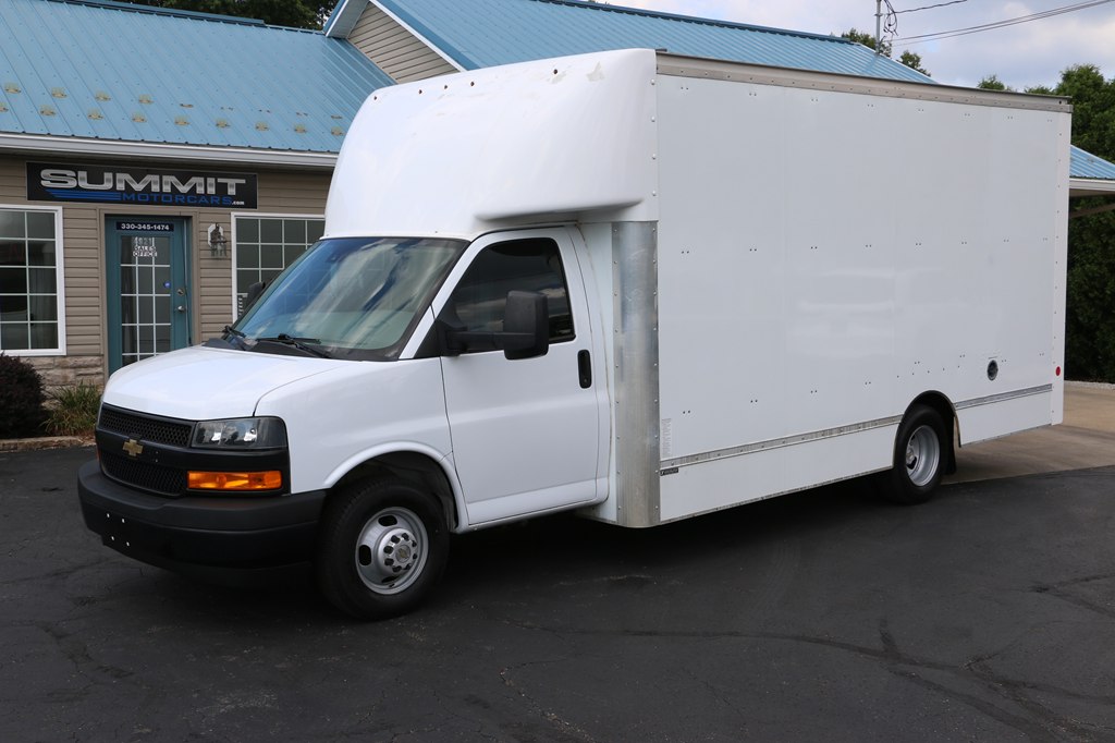 2021 Chevrolet EXPRESS 3500 3500 6.6L BOX TRUCK - Main Image