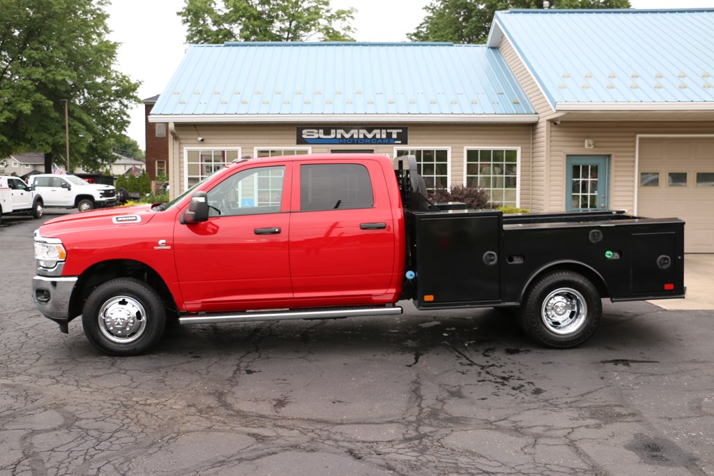 2024 Ram 3500 SERV BODY 4x4 TRADES DIESEL SERVICE BODY - Image 2