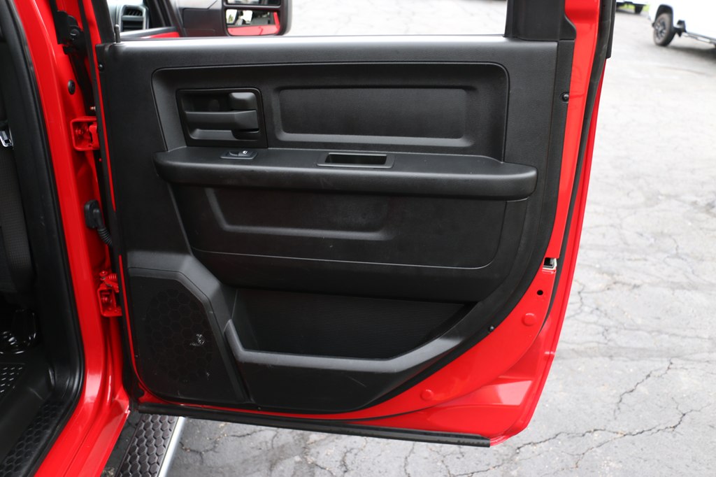 2024 RAM Ram 3500 Chassis Cab Tradesman - Photo 31