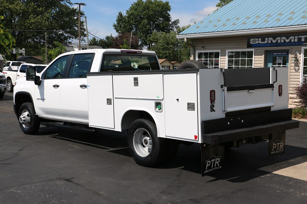 2023 Chevrolet 3500 SERV BODY 4x4 DIESEL SERVICE BODY - Image 3