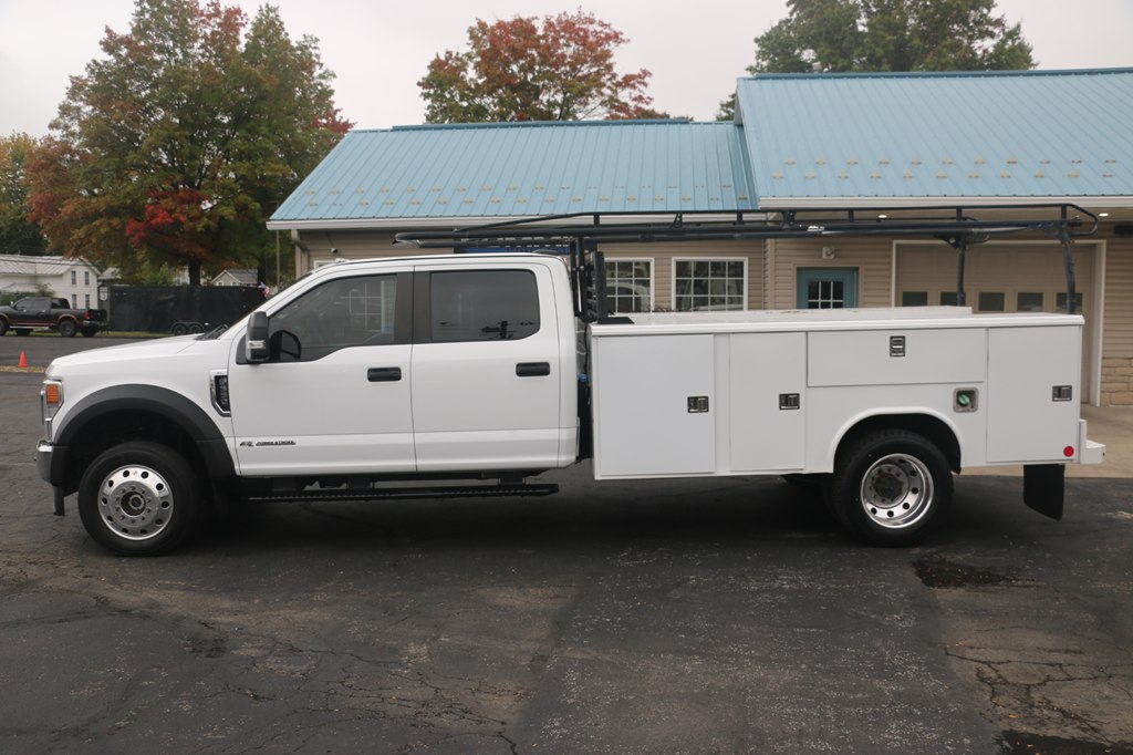 2022 FORD F550 SERV BODY 4x4 DIESEL SERVICE BODY - Image 2