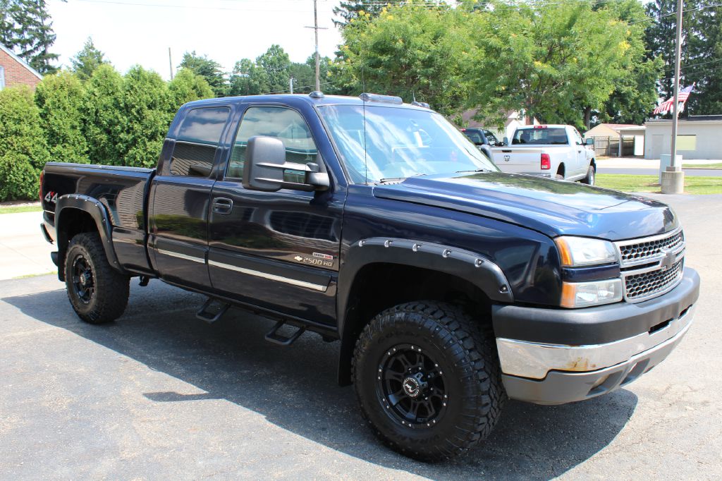 USED 2005 CHEVROLET SILVERADO 2500 LT 4WD DURMAX FOR SALE in Wooster ...