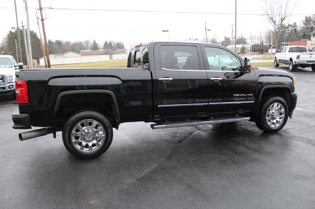 USED 2015 GMC 2500 DENALI 4x4 DENALI DURMAX FOR SALE in Wooster, Ohio ...