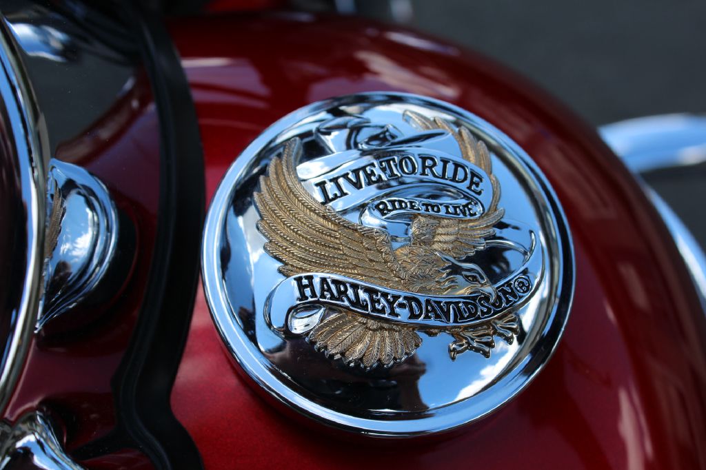 2012 HARLEY DAVIDSON DYNA SWITCHBACK FLD103 for sale at Summit Motorcars