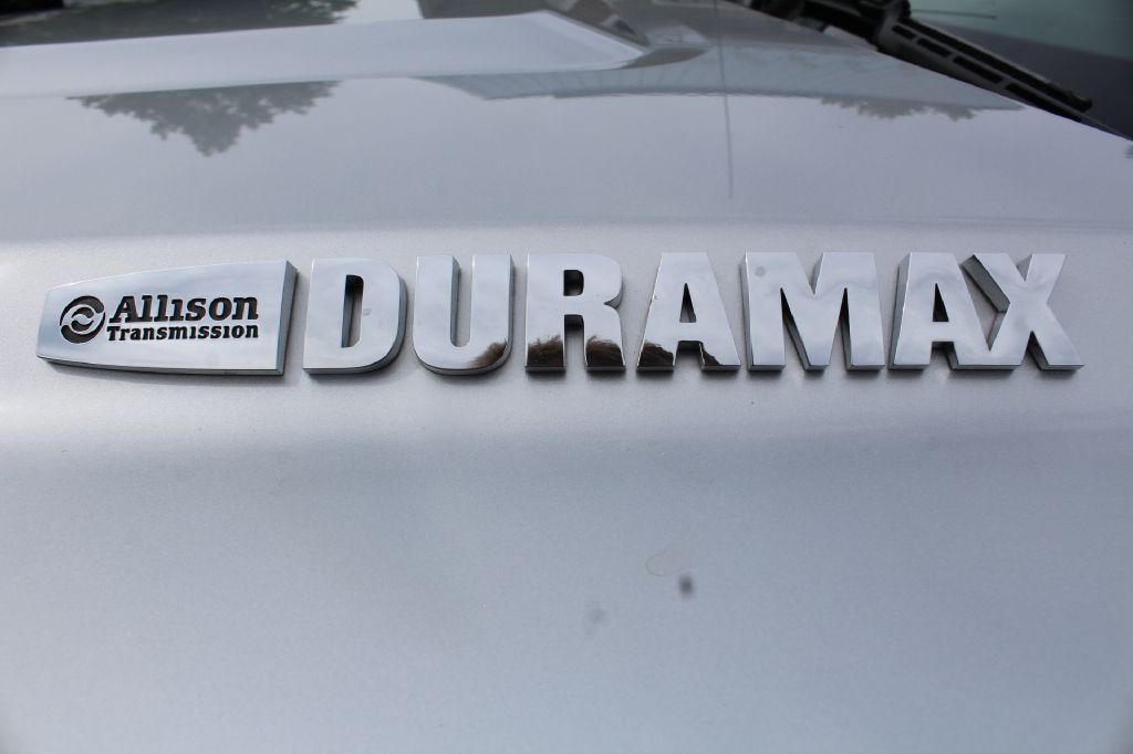 2018 GMC 3500 DENALI LB 4x4 DENALI LB DURAMAX for sale at Summit Motorcars