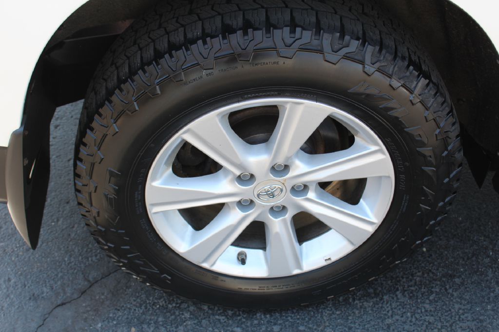 USED 2011 TOYOTA HIGHLANDER BASE FOR SALE in Wooster, Ohio Summit