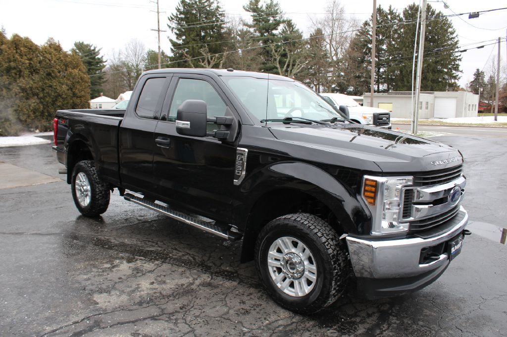 2018 FORD F250 XLT 4x4 XLT 6.2L for sale at Summit Motorcars