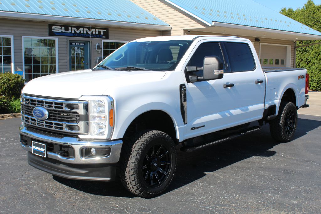 2022 CHEVROLET 3500 WT DRW SB 4x4 DRW SERVICE BODY for sale at Summit Motorcars