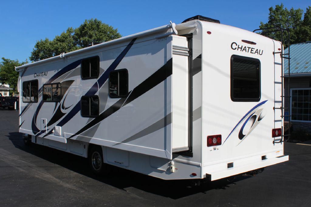 2022 Ford E-450 photo 4