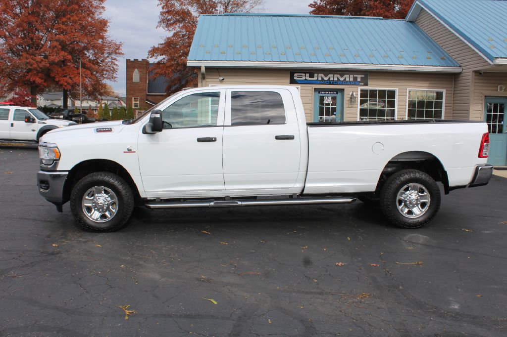2023 Ram 2500 Tradesman photo 3