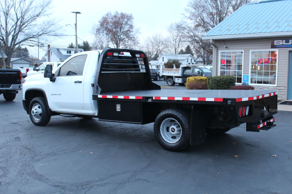 2023 Chevrolet Silverado 3500HD Work Truck photo 2