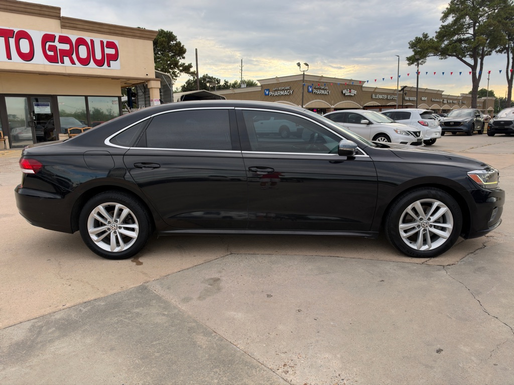 Photo 11 of this VOLKSWAGEN PASSAT