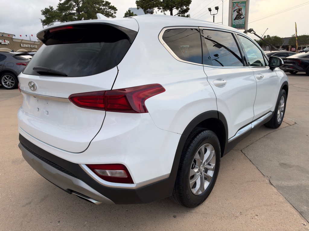 Photo 10 of this HYUNDAI SANTA FE