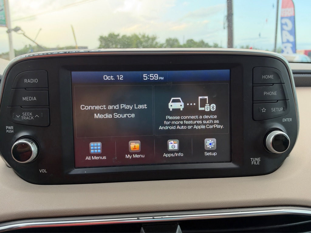 Photo 26 of this HYUNDAI SANTA FE