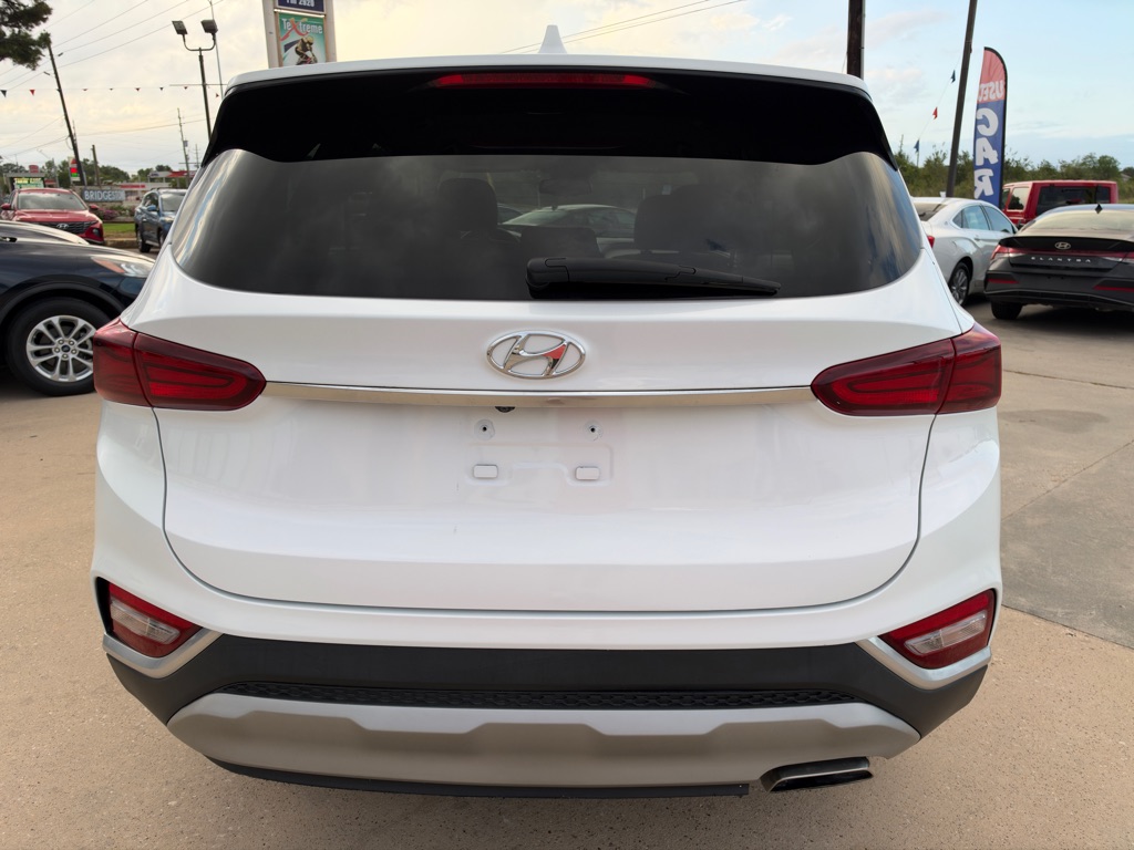 Photo 9 of this HYUNDAI SANTA FE