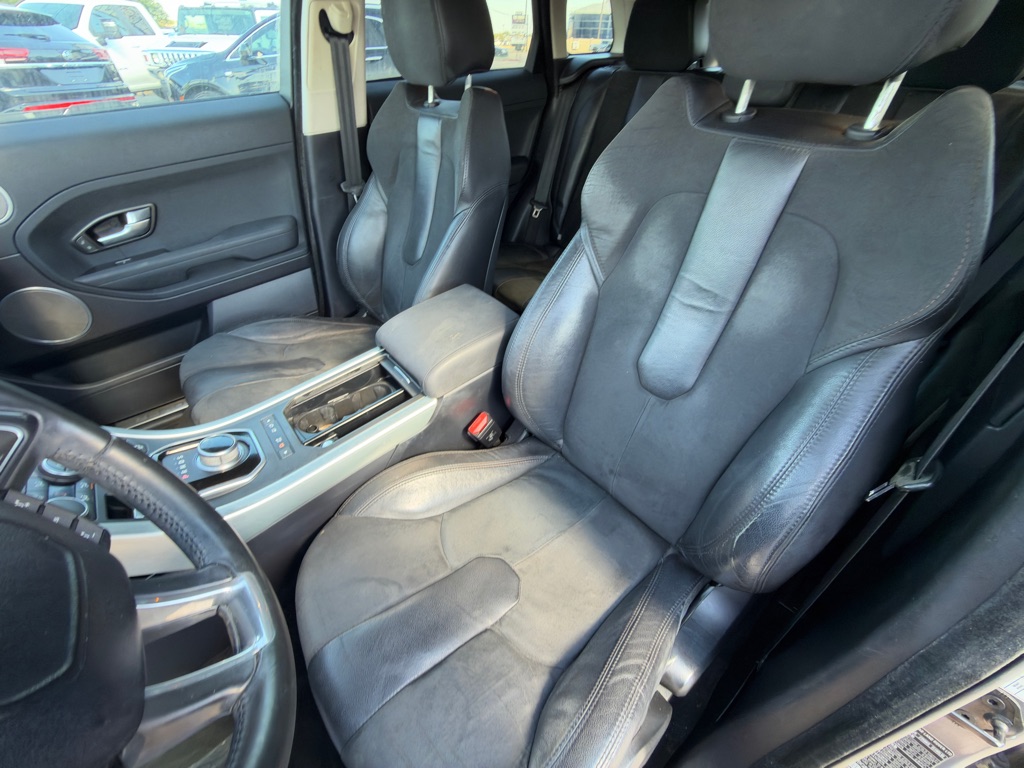 Photo 20 of this LAND ROVER RANGE ROVER EVO