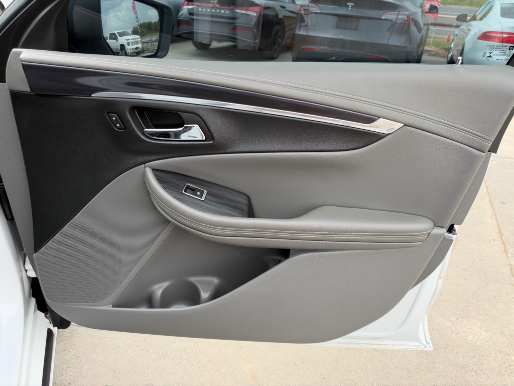 Photo 19 of this CHEVROLET IMPALA