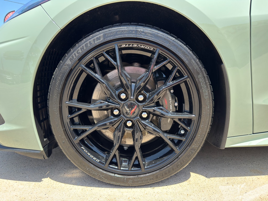 Photo 14 of this CHEVROLET CORVETTE