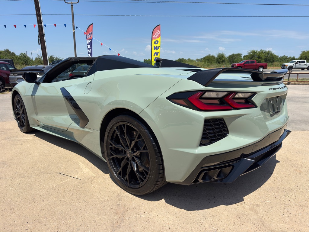 Photo 9 of this CHEVROLET CORVETTE