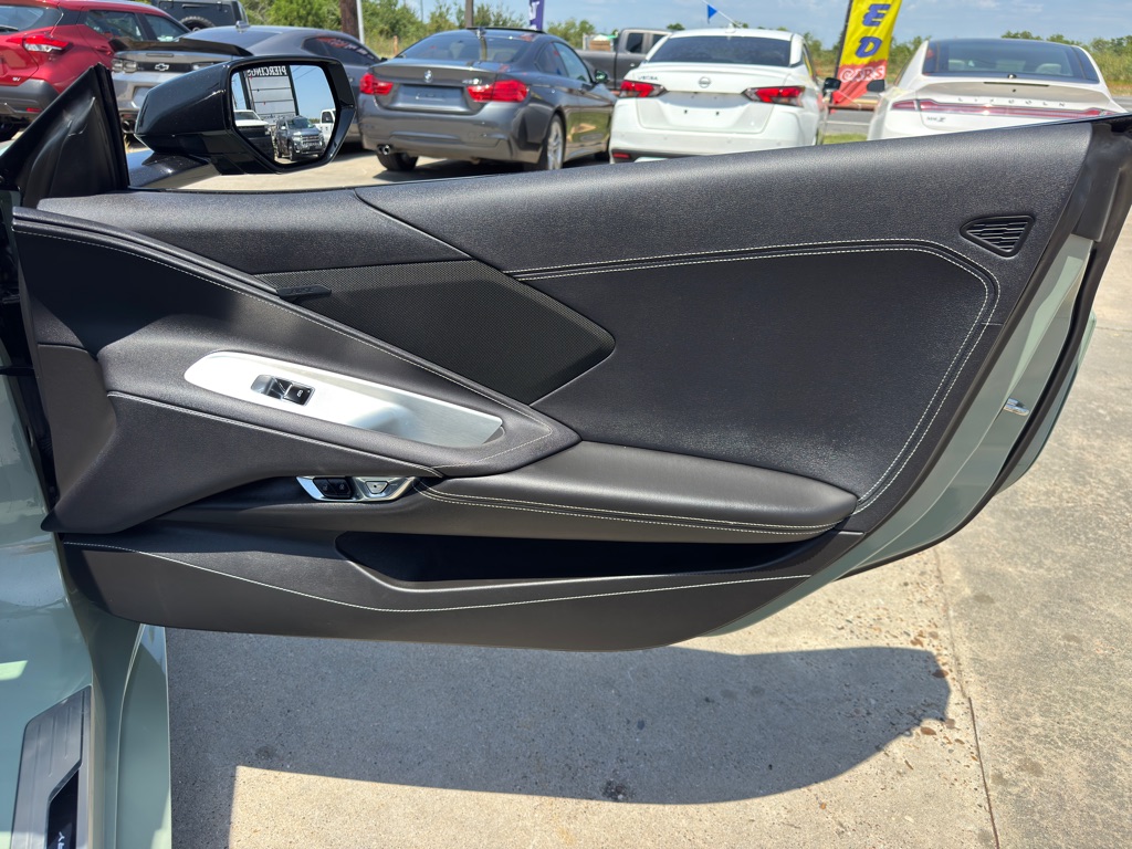 Photo 20 of this CHEVROLET CORVETTE
