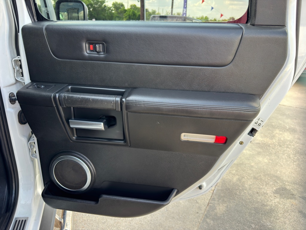 Photo 17 of this HUMMER H2