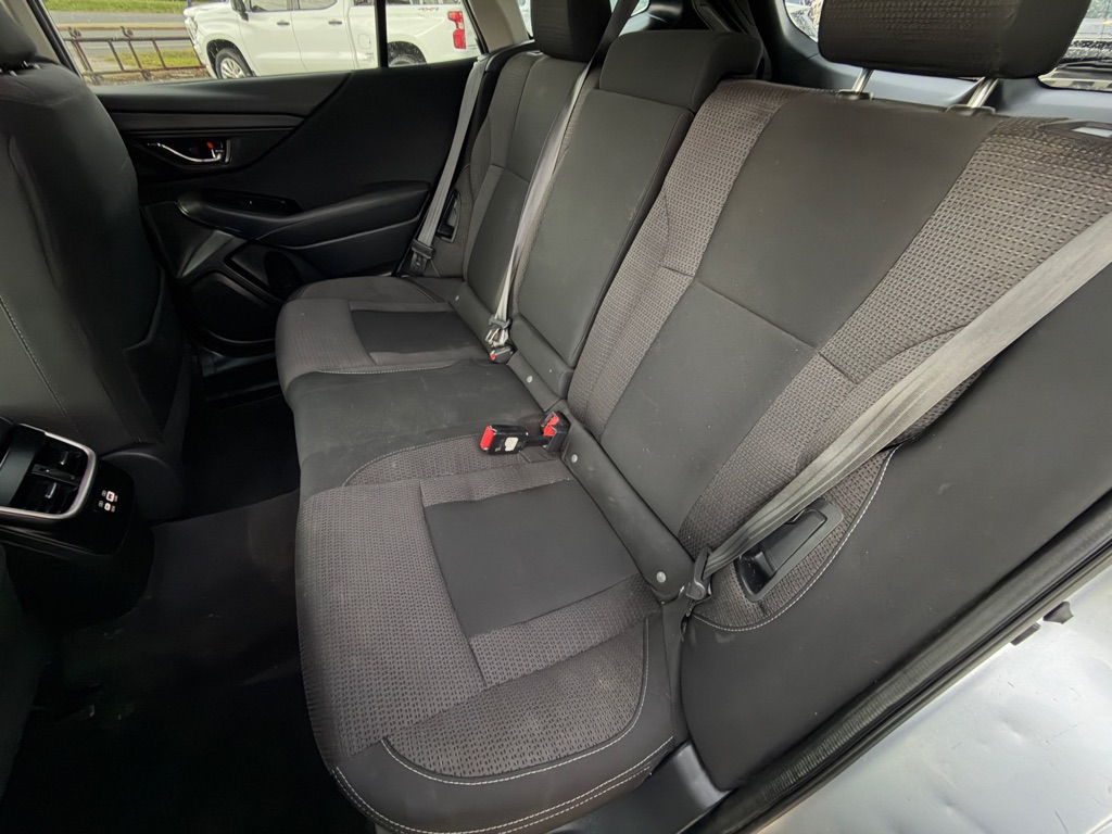 Photo 12 of this SUBARU OUTBACK