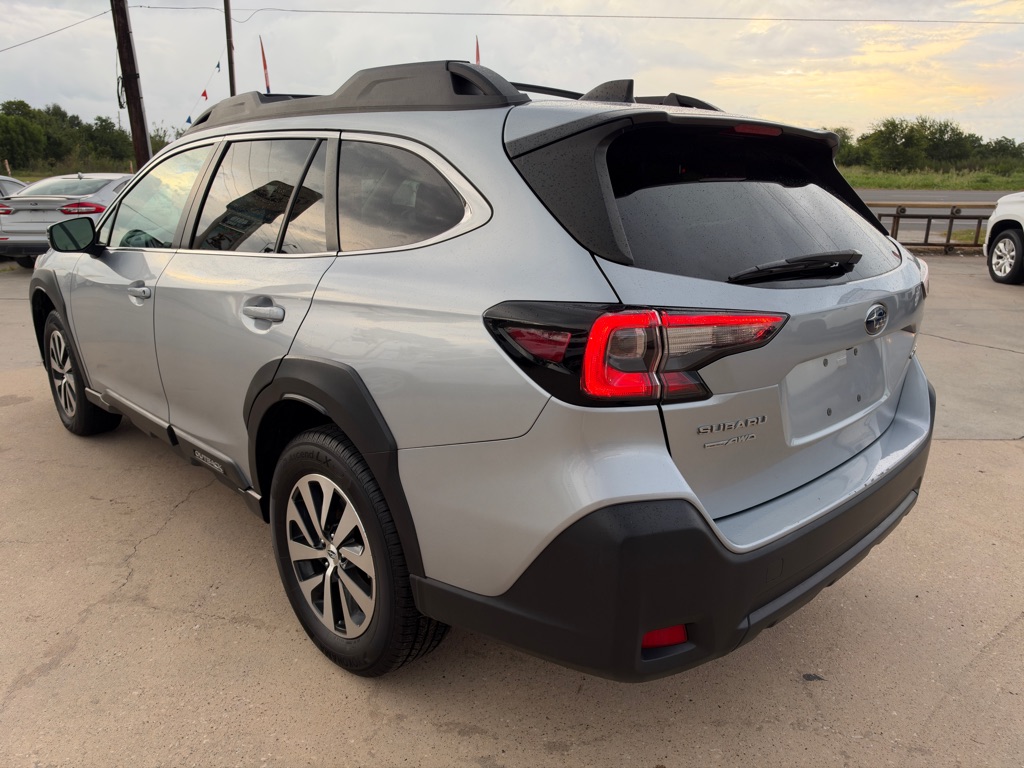 Photo 8 of this SUBARU OUTBACK