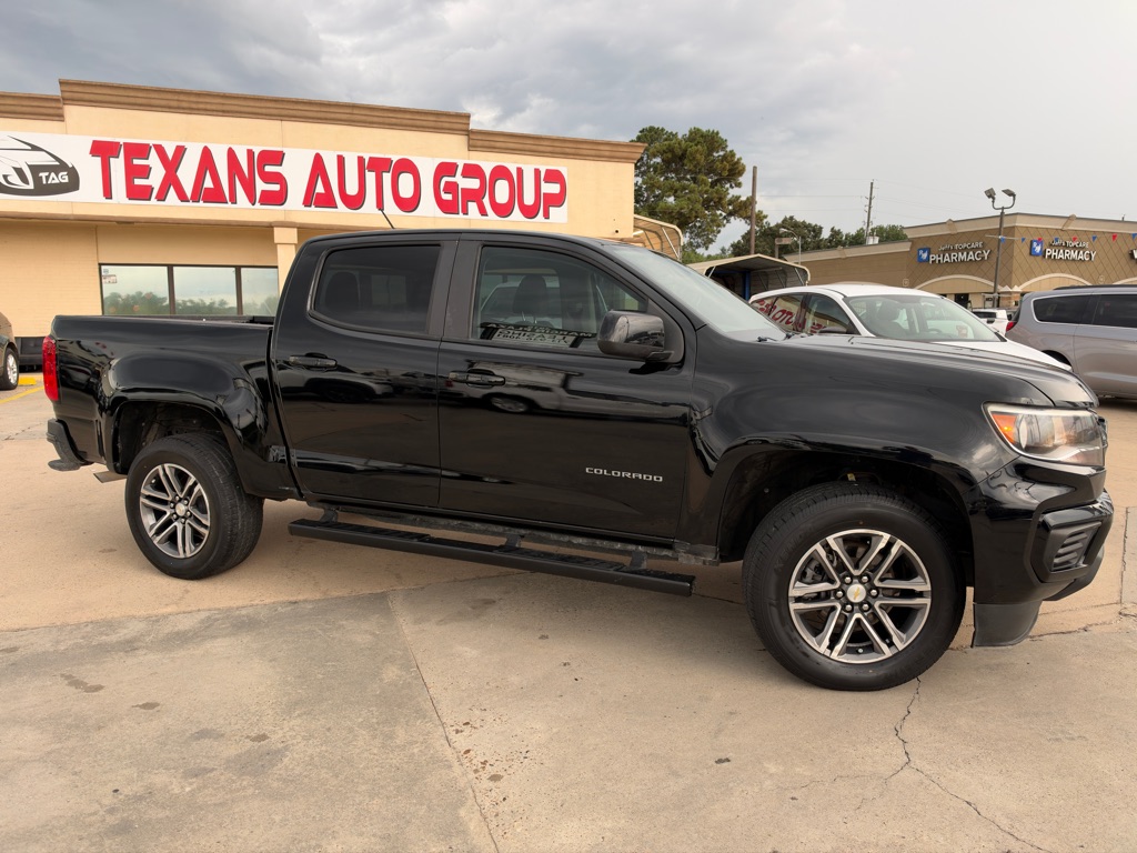 Photo 2 of this CHEVROLET COLORADO