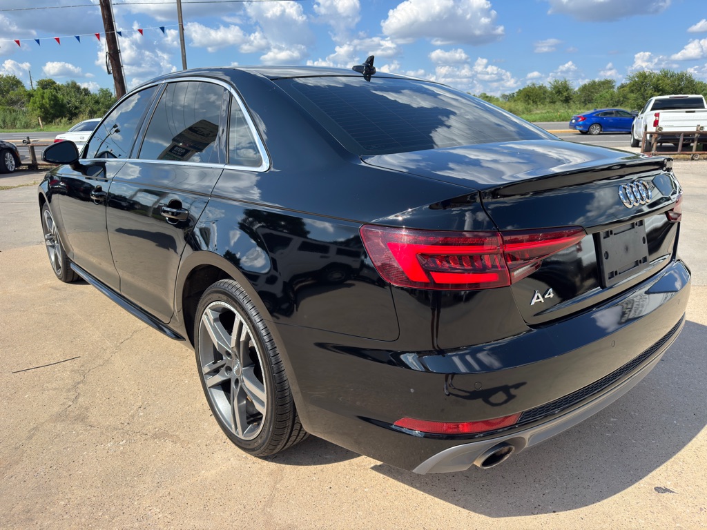 Photo 9 of this AUDI A4
