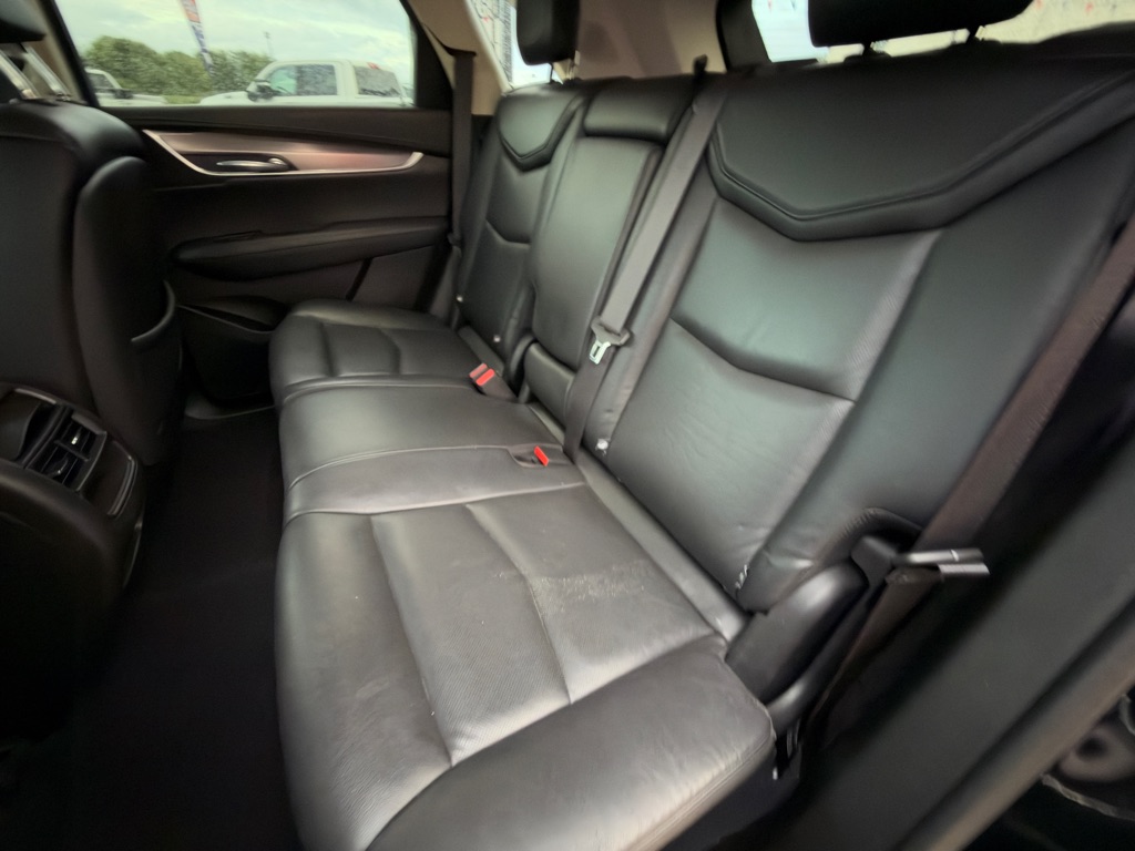Photo 8 of this CADILLAC XT5