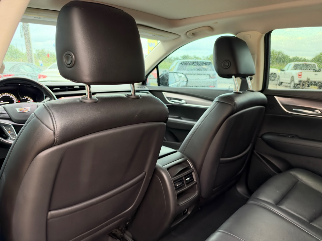 Photo 9 of this CADILLAC XT5