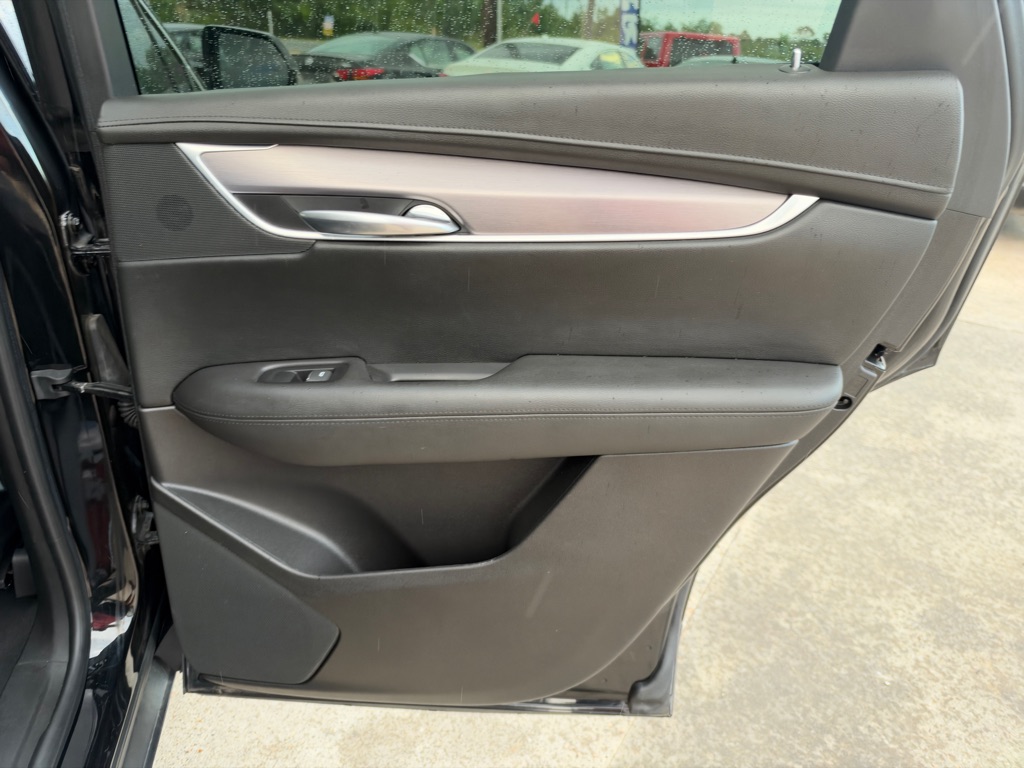 Photo 13 of this CADILLAC XT5