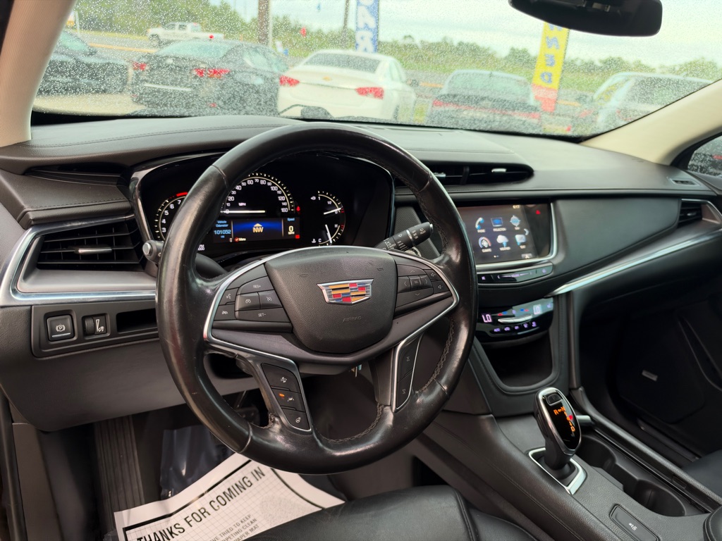 Photo 18 of this CADILLAC XT5