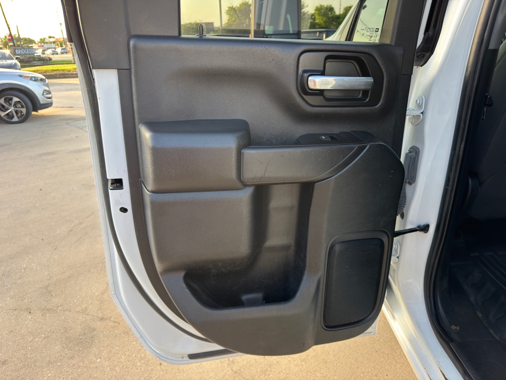 Photo 13 of this CHEVROLET SILVERADO 2500H