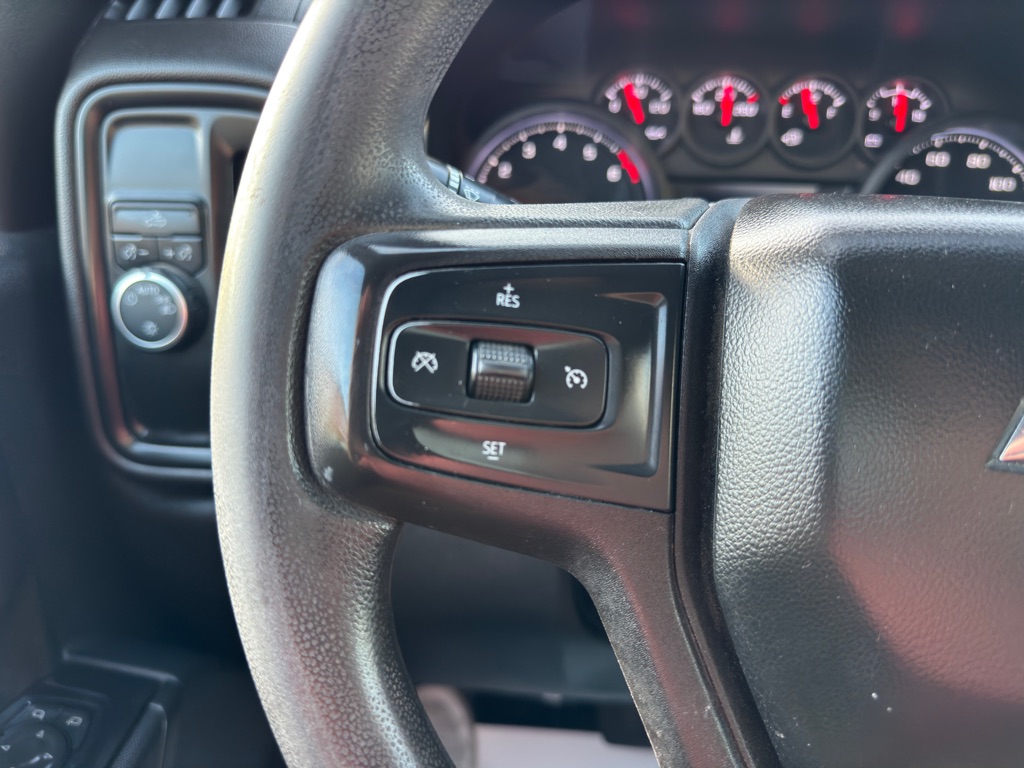 Photo 26 of this CHEVROLET SILVERADO 2500H