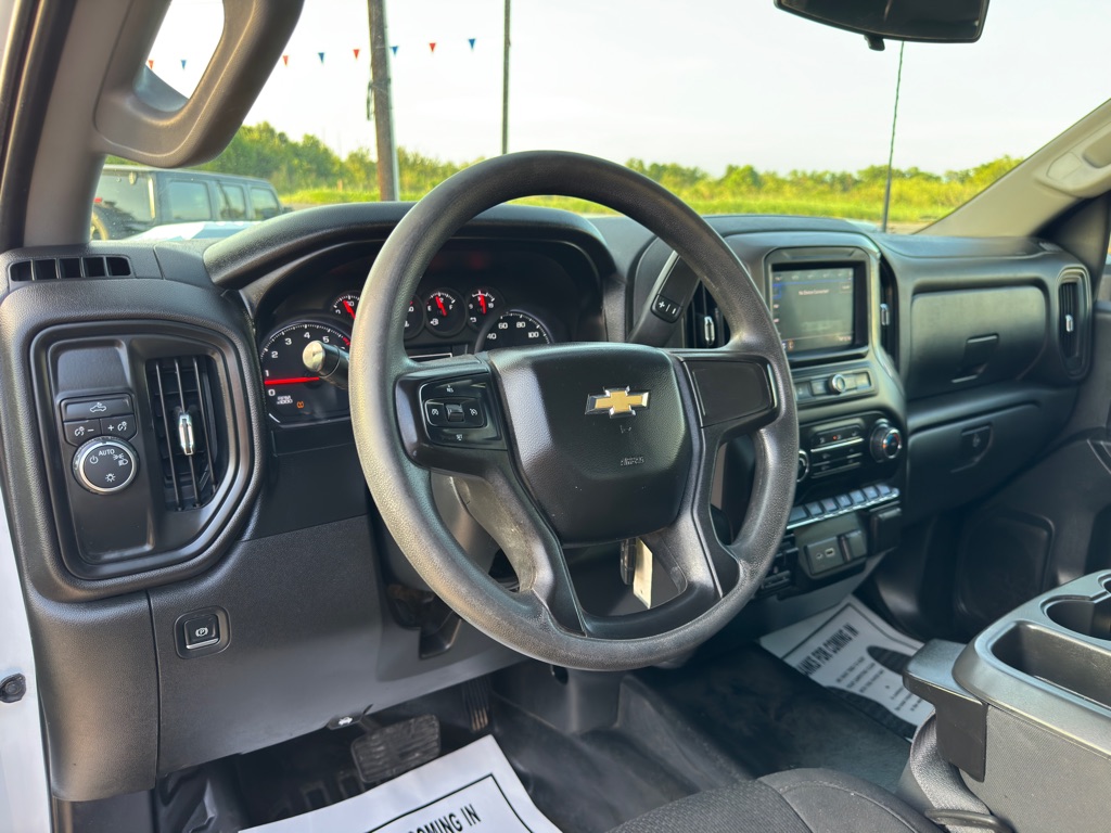 Photo 21 of this CHEVROLET SILVERADO 2500H
