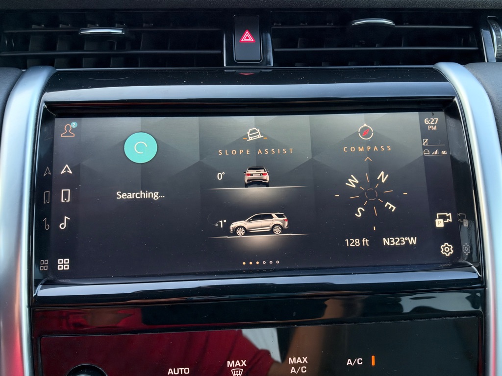 Photo 23 of this LAND ROVER DISCOVERY SPORT